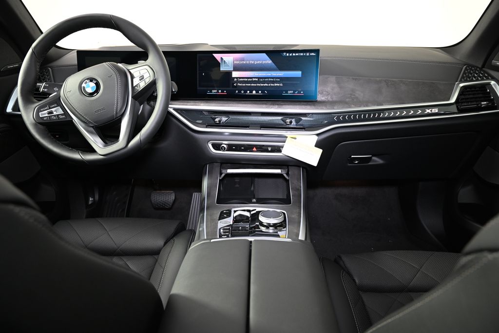 Thumbnail: 2025 BMW X5 - 16