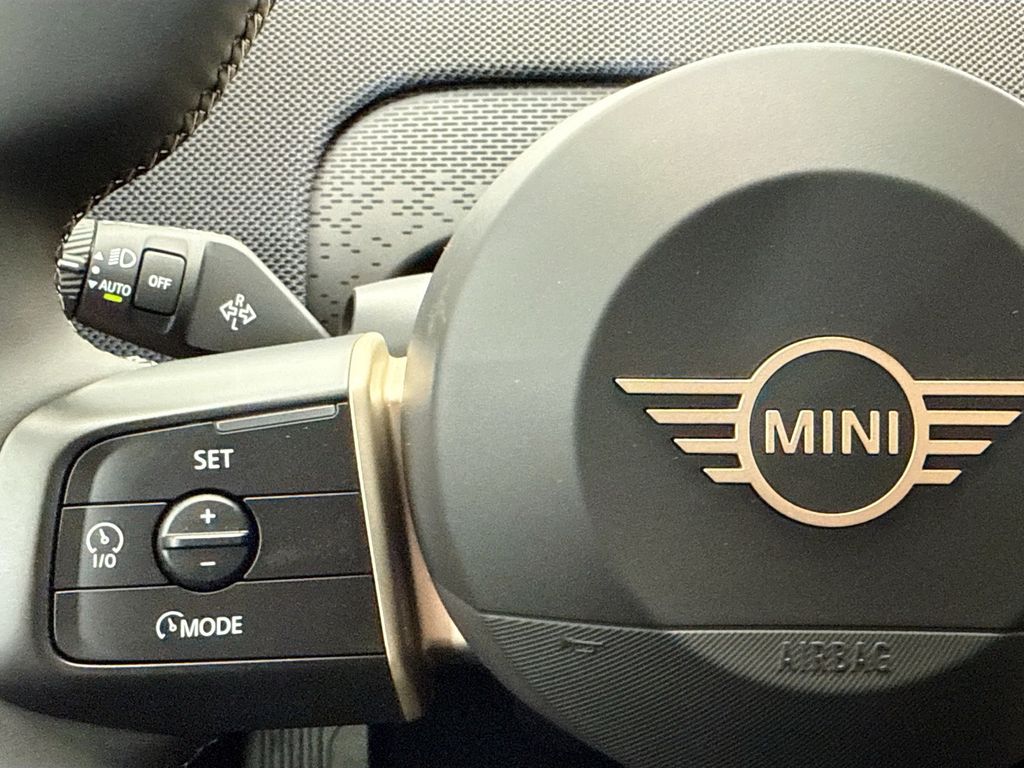 Thumbnail: 2027 MINI Cooper Countryman - 11