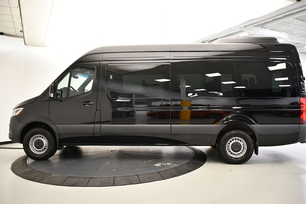 Thumbnail: 2026 Mercedes-Benz Sprinter - 4