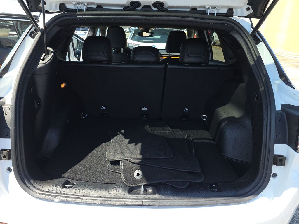 2025 Bright White Clearcoat Jeep Compass Limited 4X4 SUV