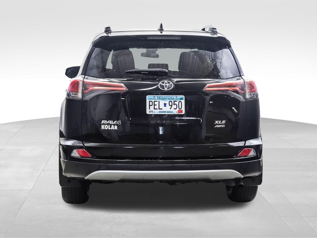 Thumbnail: 2017 Toyota RAV4 - 4