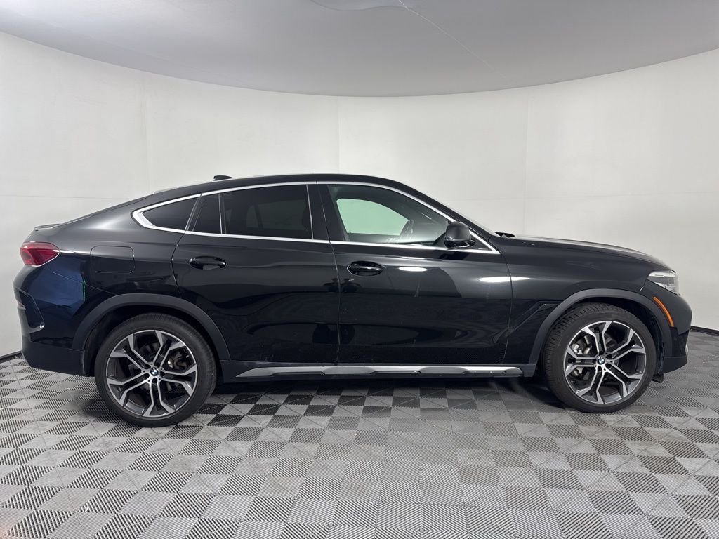 Thumbnail: 2023 BMW X6 - 4
