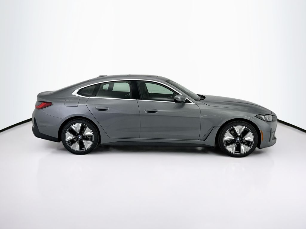 Thumbnail: 2026 BMW i4 - 4