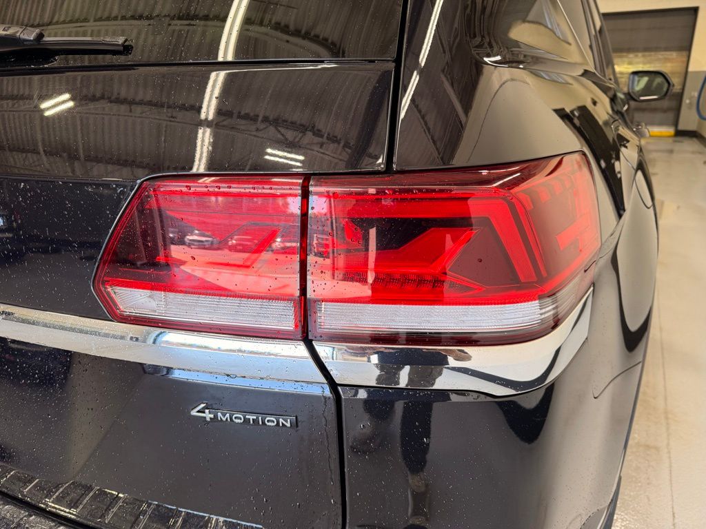 Thumbnail: 2023 Volkswagen Atlas - 5