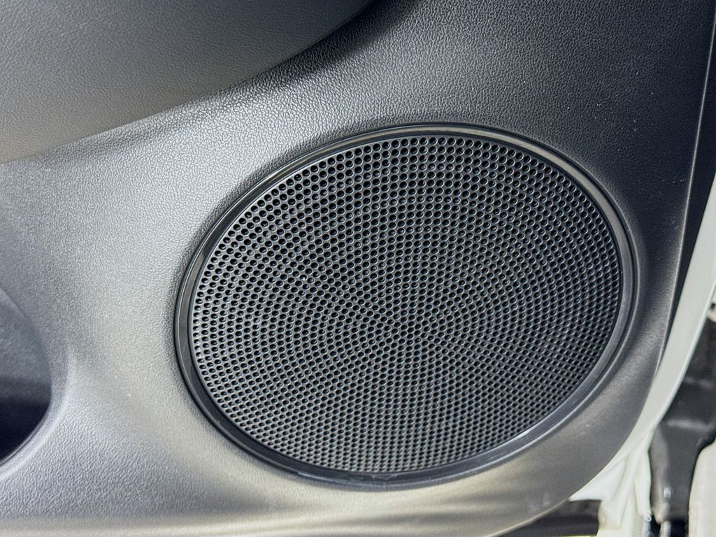 Used Car 2023 Honda Hr-v  Ex-l For Sale Under $30,000 In Austin, Texas