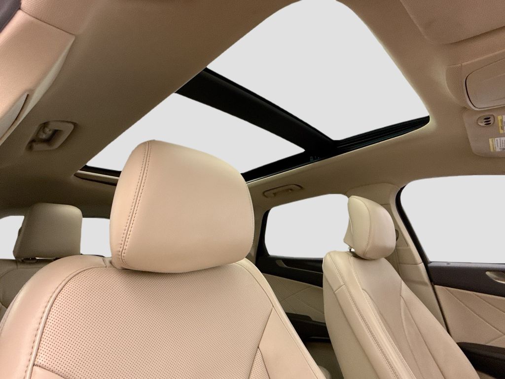 Thumbnail: 2017 Lincoln MKC - 17