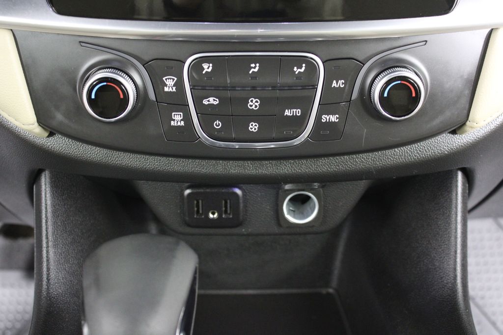 Used 2022 Chevrolet Traverse for sale in 