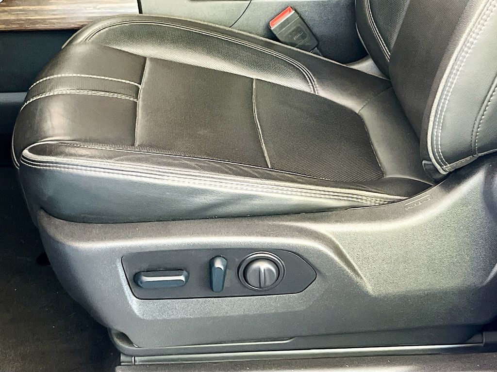 Used 2023 White Chevrolet High Country image 20