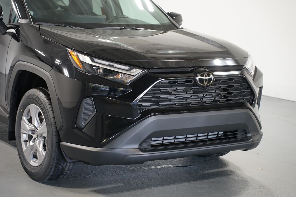Thumbnail: 2025 Toyota RAV4 - 4