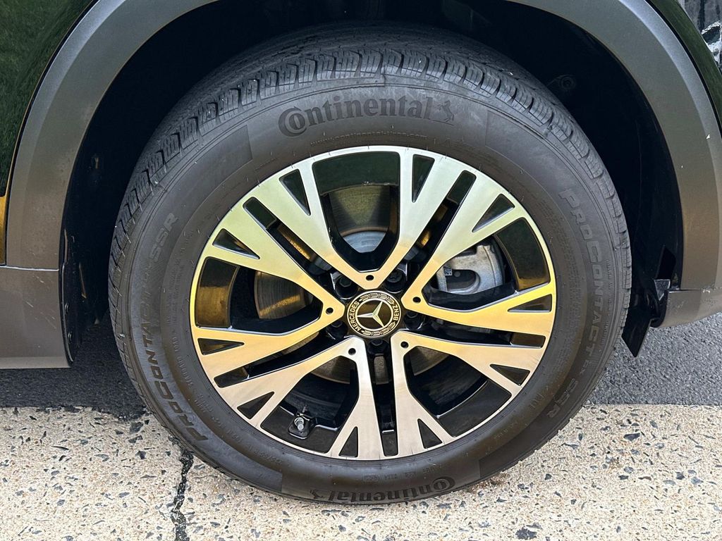 Thumbnail: 2024 Mercedes-Benz GLB - 15