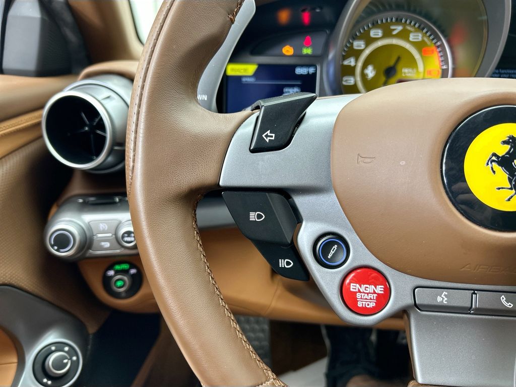 Thumbnail: 2019 Ferrari 812 - 11