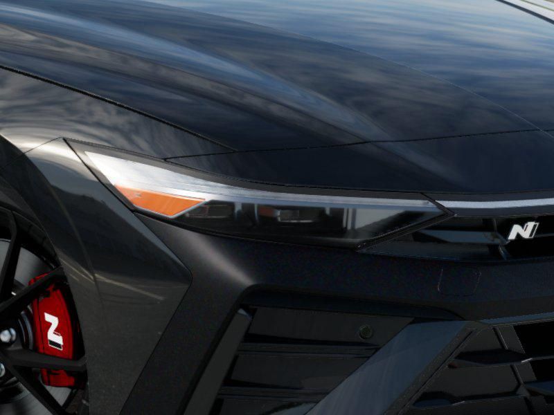 2025 Hyundai Elantra Base 9