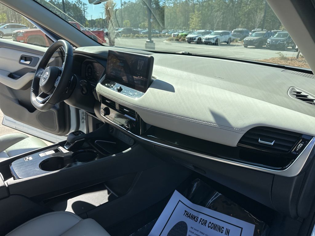 2024 Everest White Pearl Nissan Rogue SL FWD SUV