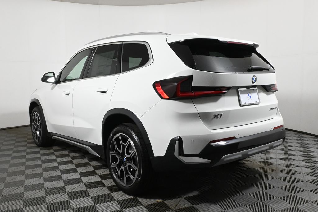 Thumbnail: 2026 BMW X1 - 5