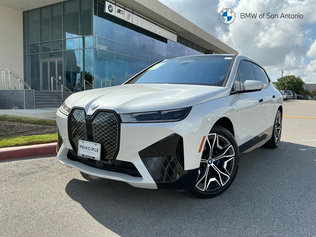 Mineral White Metallic 2024 BMW iX SUV / Crossover All-Wheel Drive Automatic