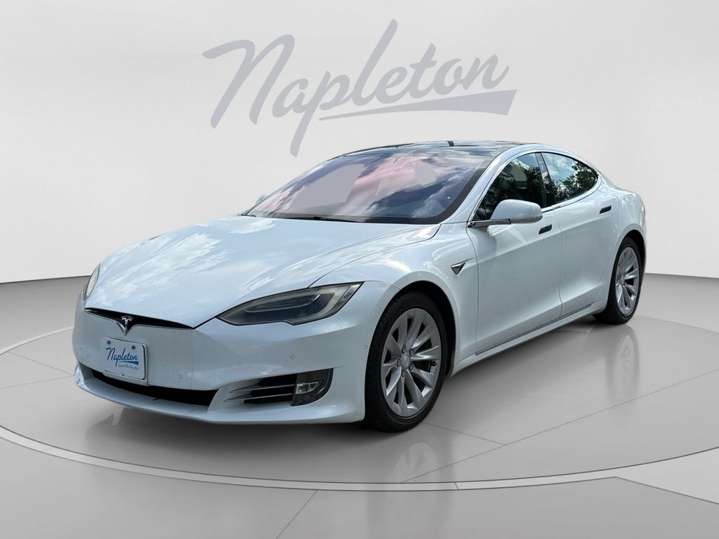 White 2018 Tesla Model S Sedan 1-Speed Automatic