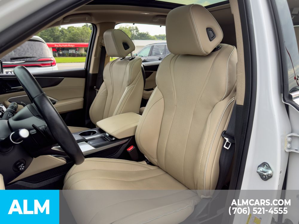 Used 2024 Platinum White Pearl Acura Advance image 8