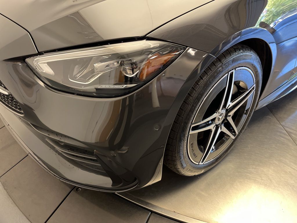 Thumbnail: 2023 Mercedes-Benz C-Class - 9