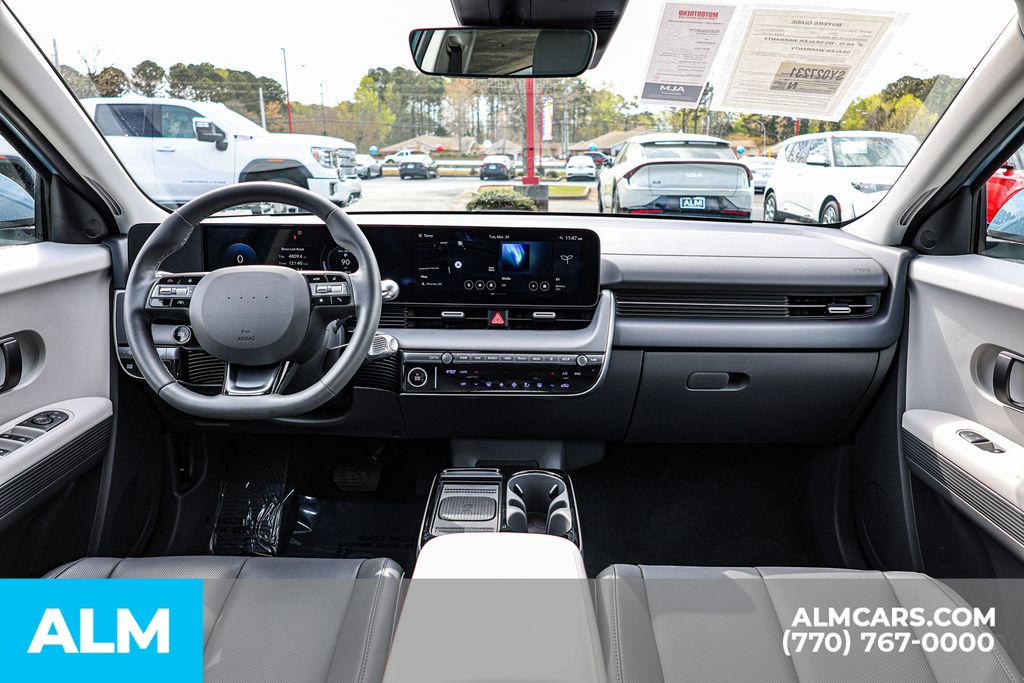 Used 2025 Blue Hyundai SEL image 30