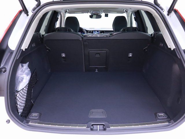 used 2024 Volvo XC60 Recharge Plug-In Hybrid car, priced at $52,997
