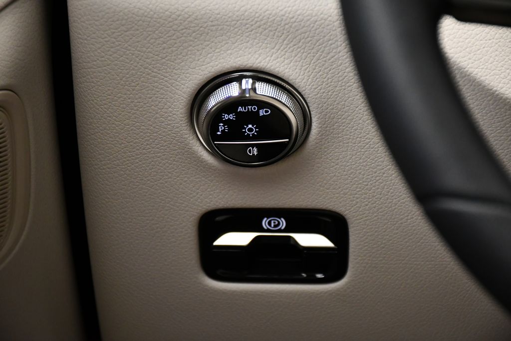 Thumbnail: 2026 Mercedes-Benz GLC - 20