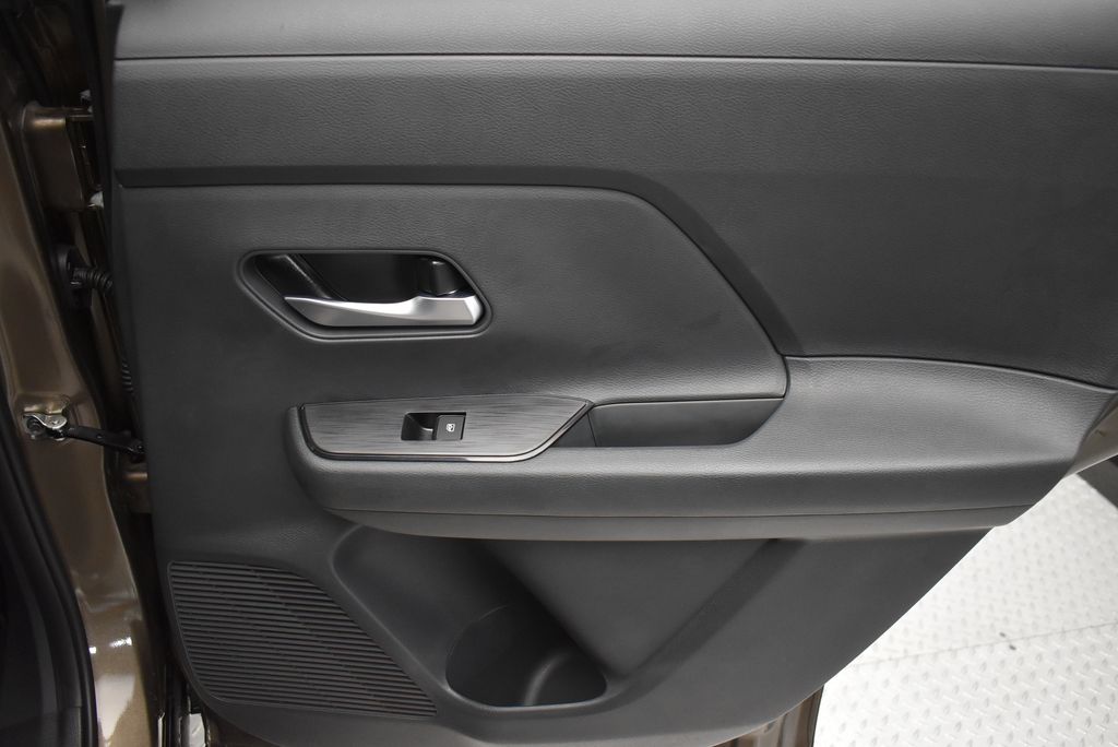 Thumbnail: 2026 Nissan Kicks - 30