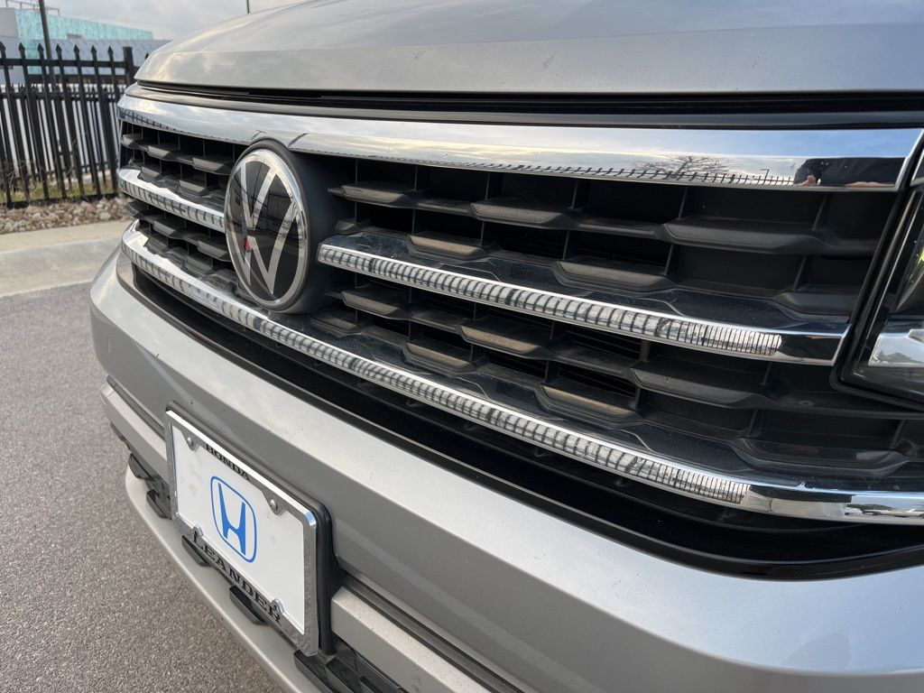Thumbnail: 2022 Volkswagen Atlas - 14