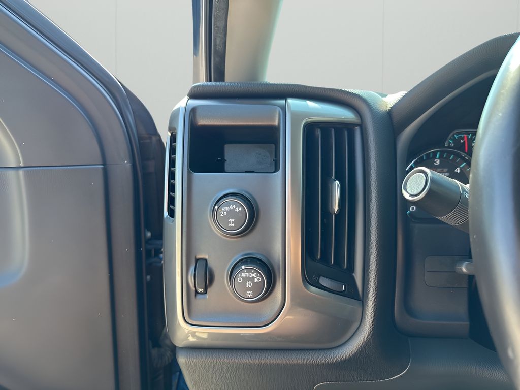 Used Car 2018 Chevrolet Silverado 1500  Lt For Sale Under $25,000 In Austin, Texas