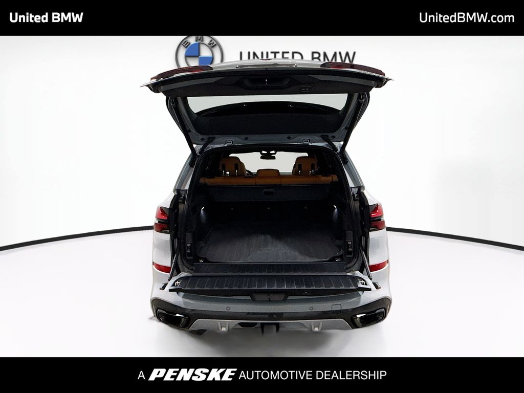 Thumbnail: 2025 BMW X5 - 14