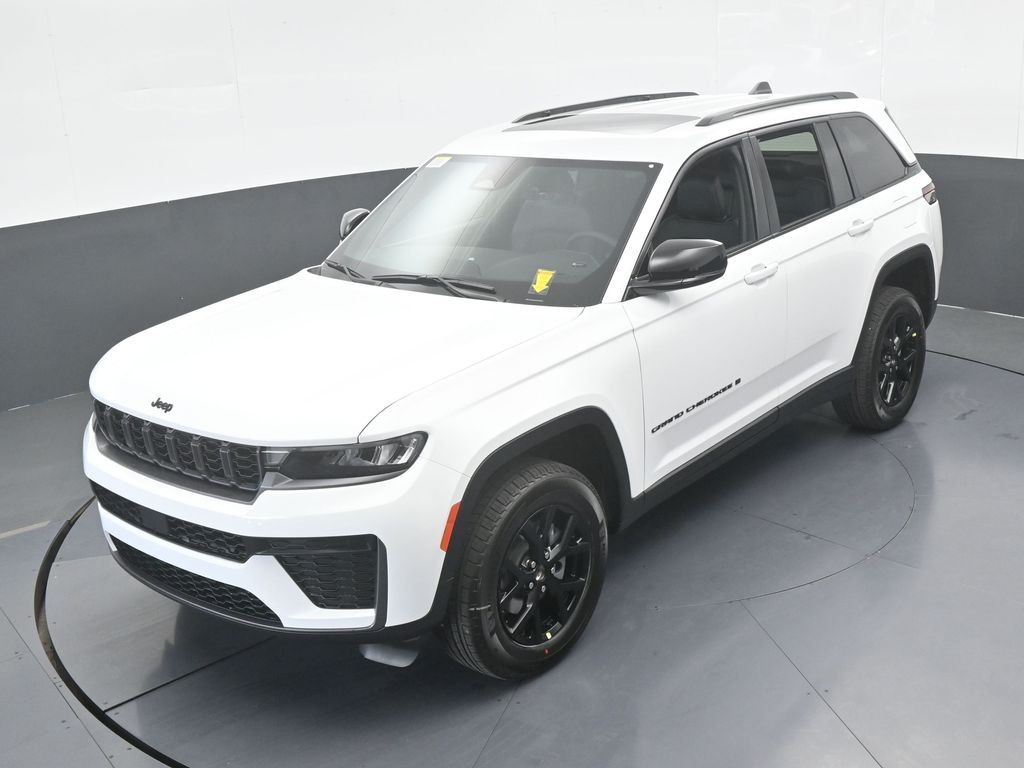 New 2026 Bright White Clearcoat Jeep Laredo image 42