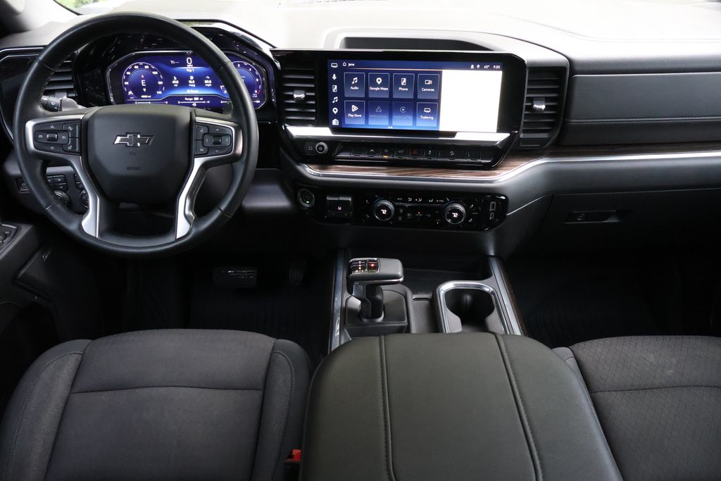 Thumbnail: 2024 Chevrolet Silverado 1500 - 18