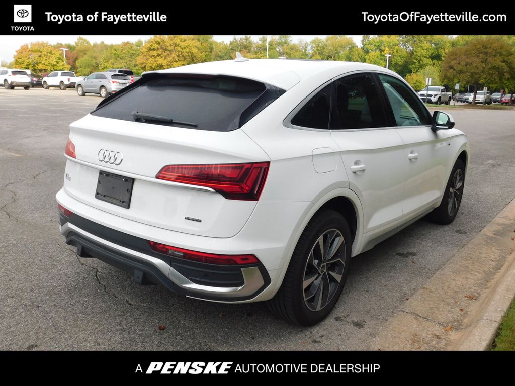 Thumbnail: 2022 Audi Q5 - 4