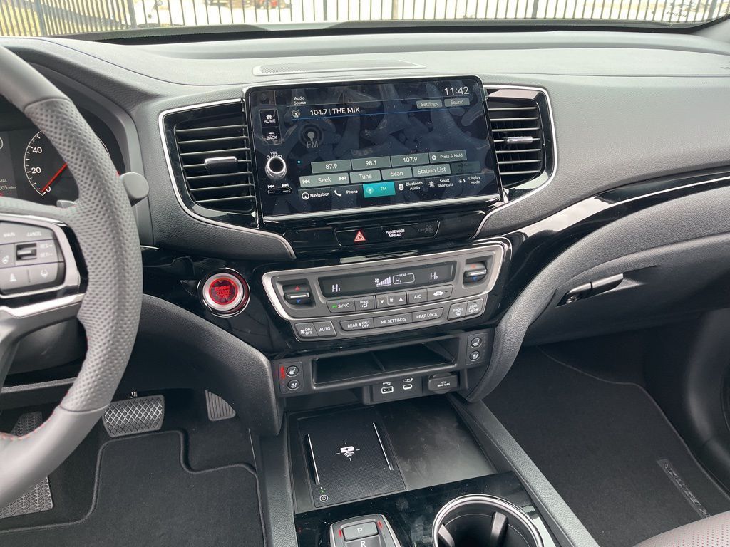 Thumbnail: 2026 Honda Ridgeline - 10