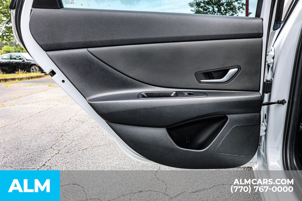 2023 Hyundai Elantra Hybrid Blue photo 47
