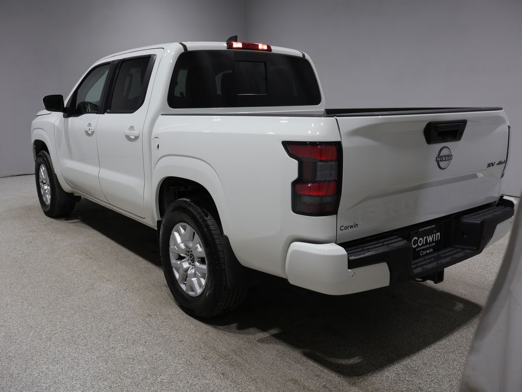 View vehicle photo 5