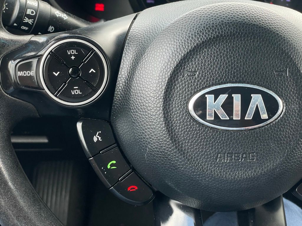 Thumbnail: 2017 Kia Soul - 15