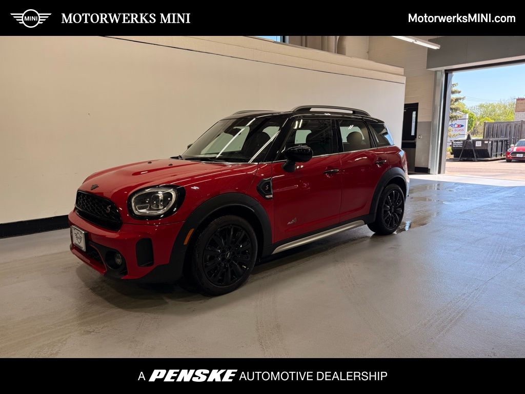 2022 MINI Cooper Countryman Signature -
                Golden Valley, MN
