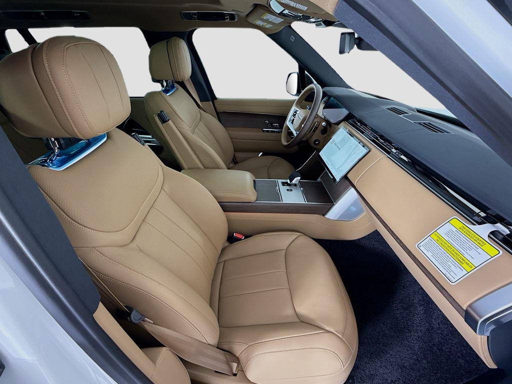 Thumbnail: 2026 Land Rover Range Rover - 21