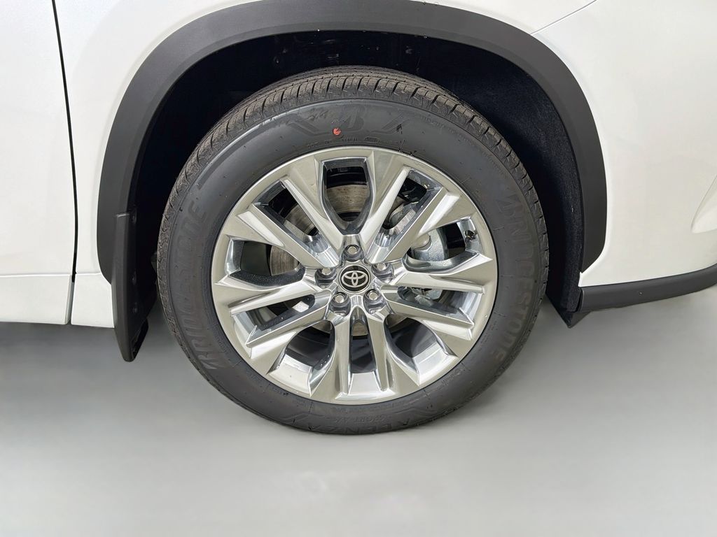 New 2026 Toyota Highlander SUV