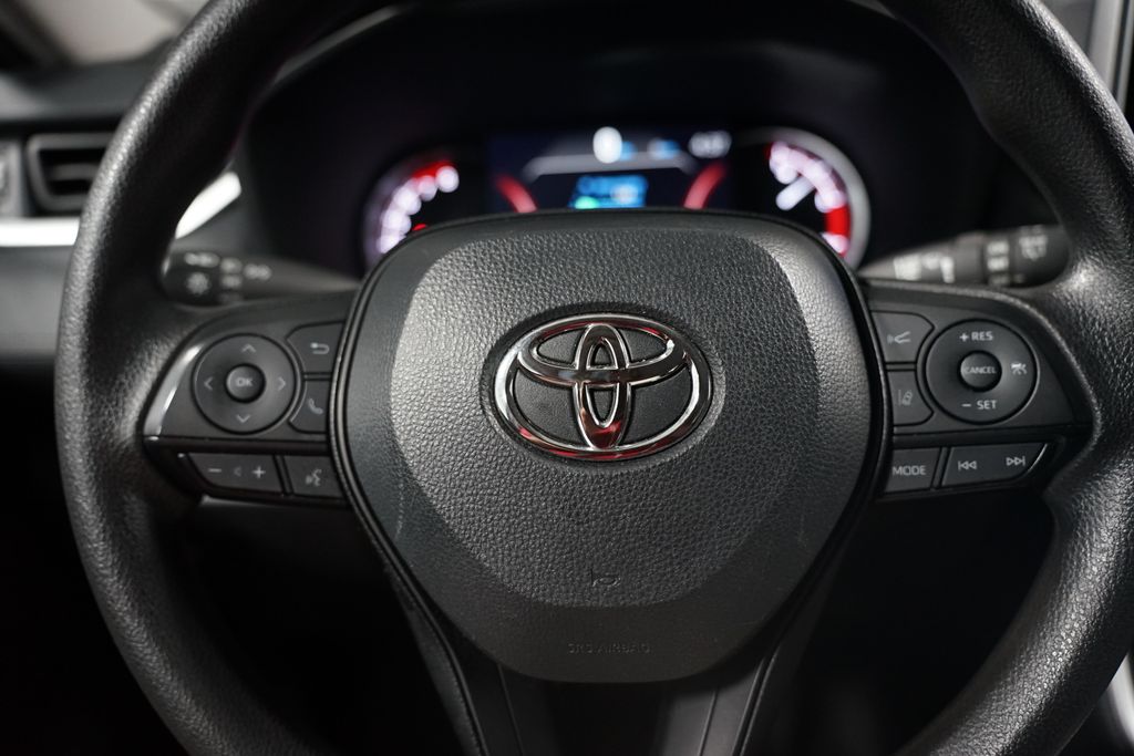 Thumbnail: 2024 Toyota RAV4 - 16
