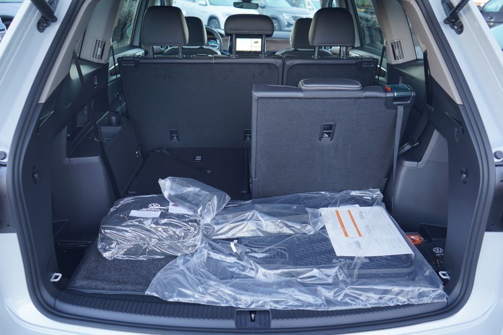 Thumbnail: 2026 Volkswagen Atlas - 13