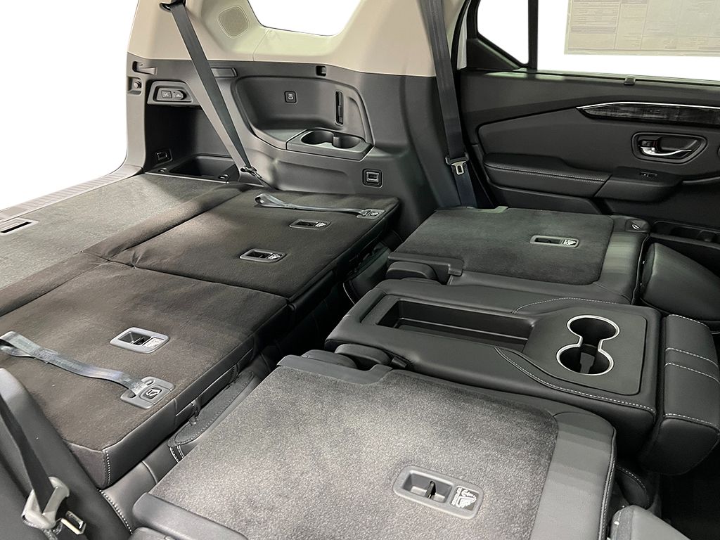 2025 Honda Pilot Elite photo