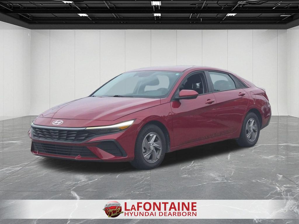 2025 Hyundai Elantra SE