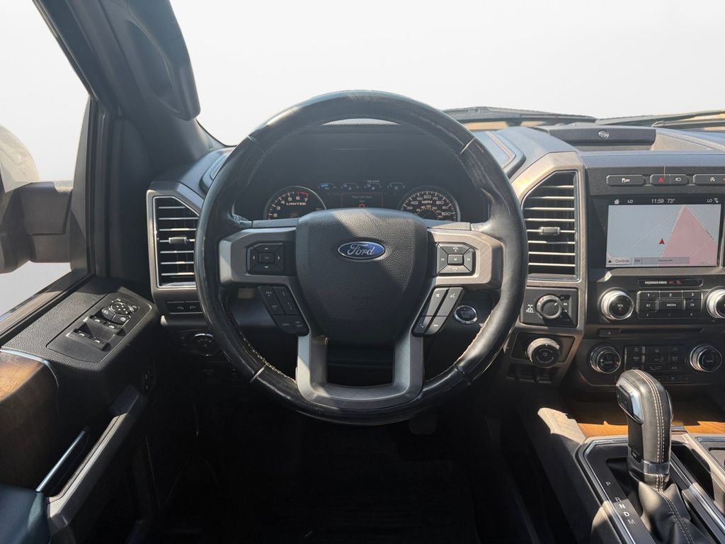 2018 White Ford F-150 4X4 Truck