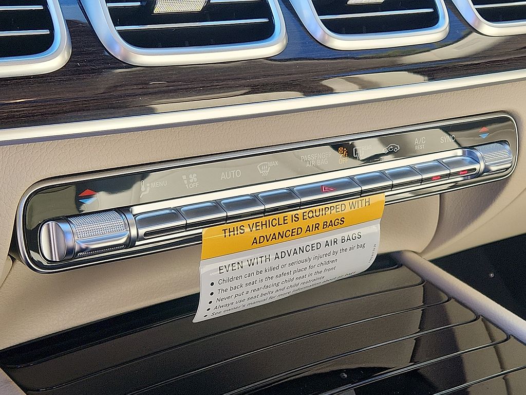 Thumbnail: 2026 Mercedes-Benz GLE - 11