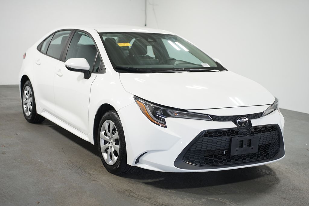 2022 Toyota Corolla LE 3