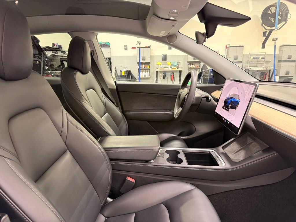 Thumbnail: 2022 Tesla Model Y - 27