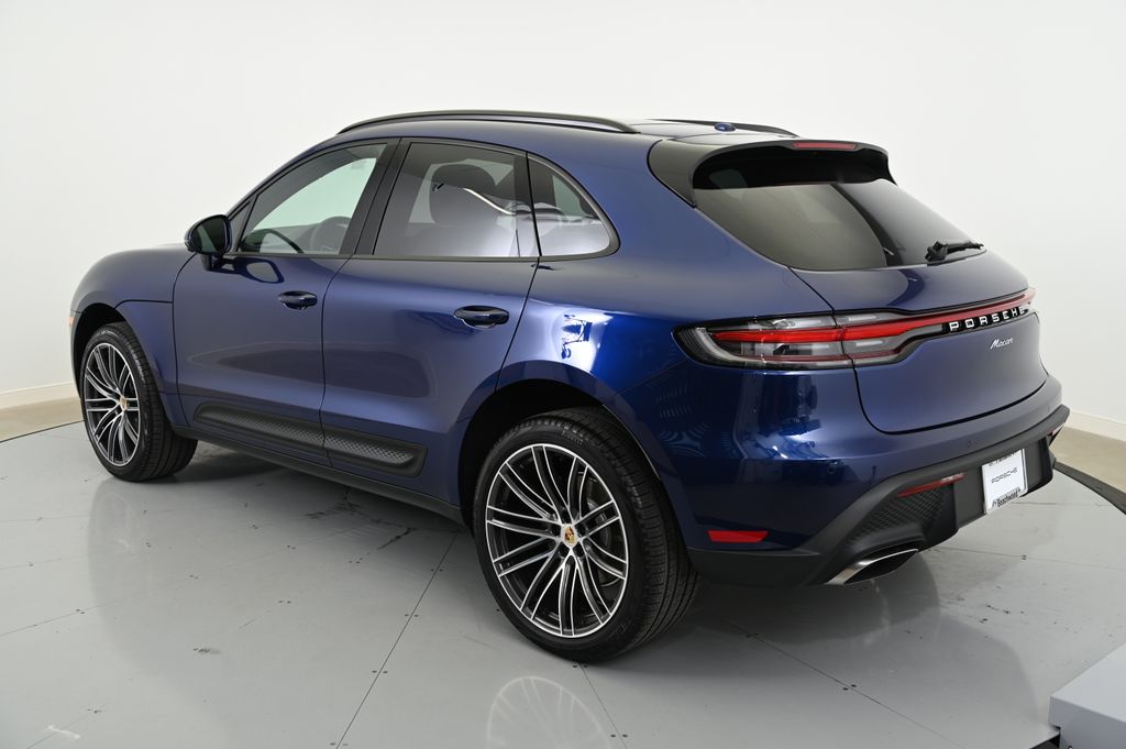 Thumbnail: 2025 Porsche Macan - 8