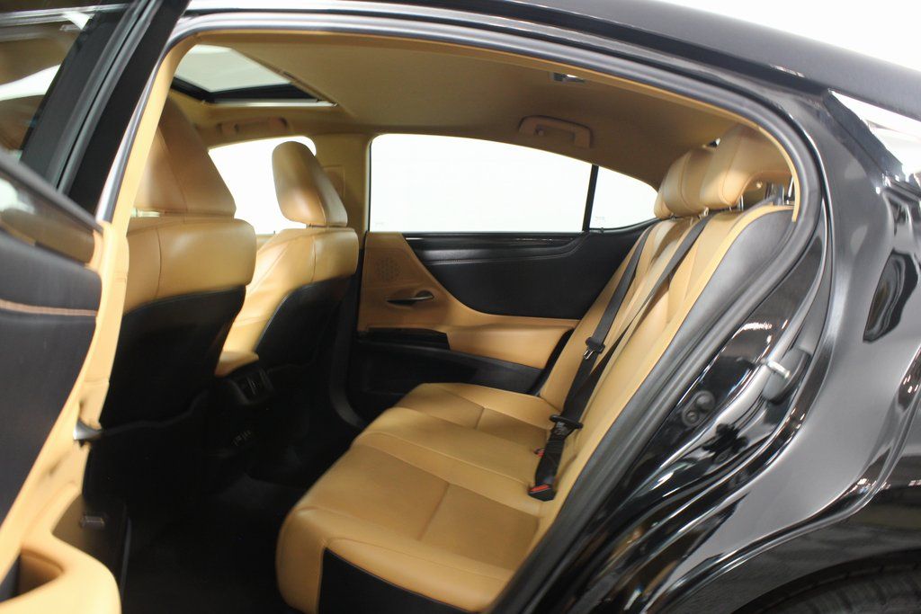 Thumbnail: 2024 Lexus ES - 11