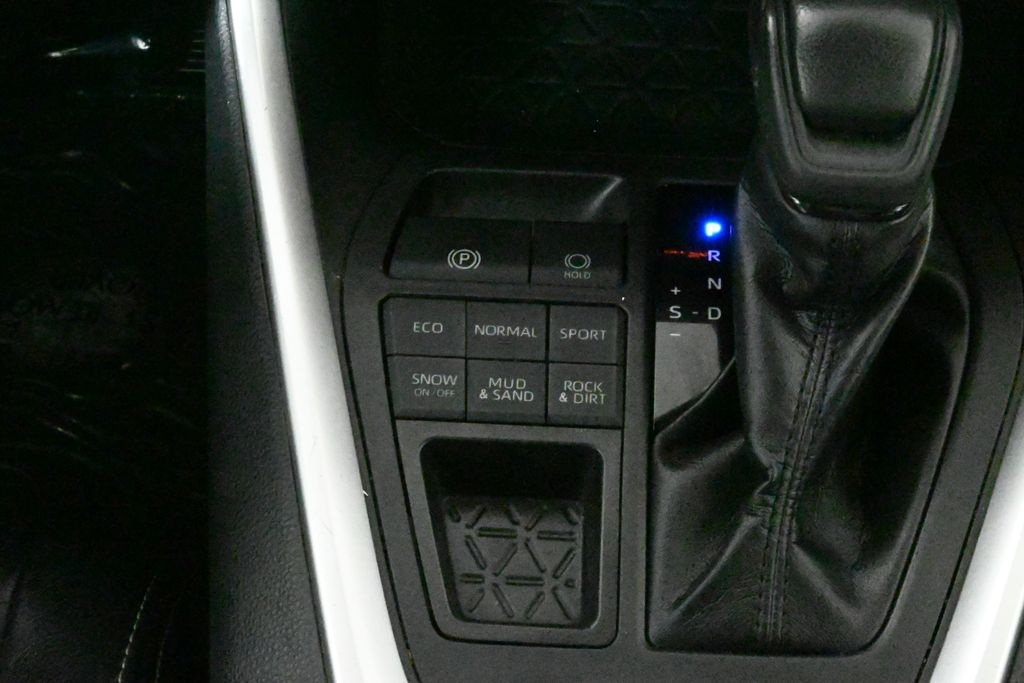 Thumbnail: 2019 Toyota RAV4 - 27